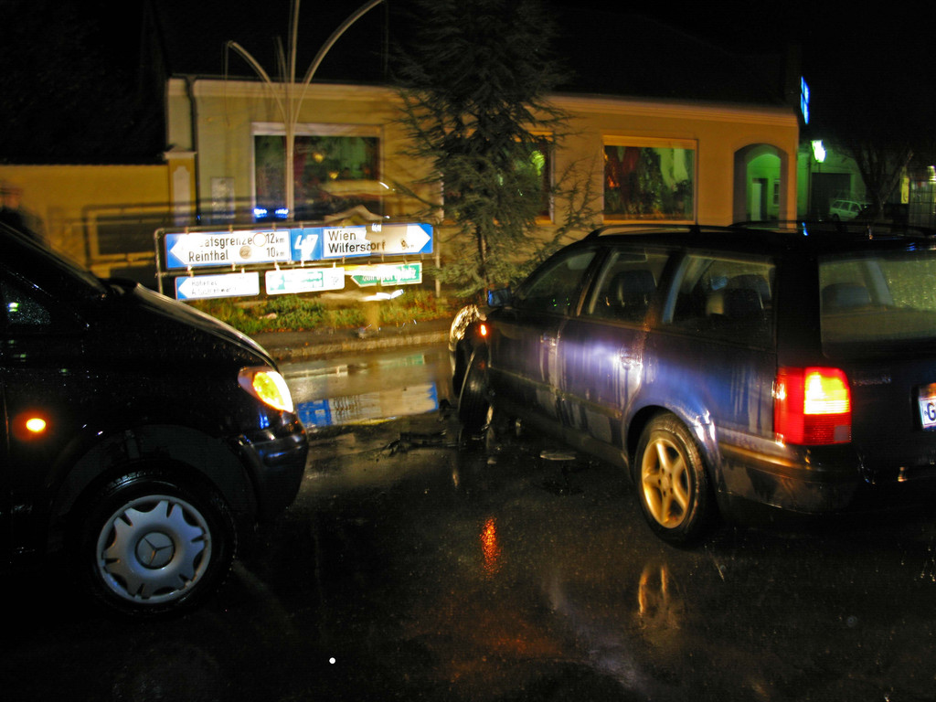 Unfall vor Cafe Pilz – 2009-11-10