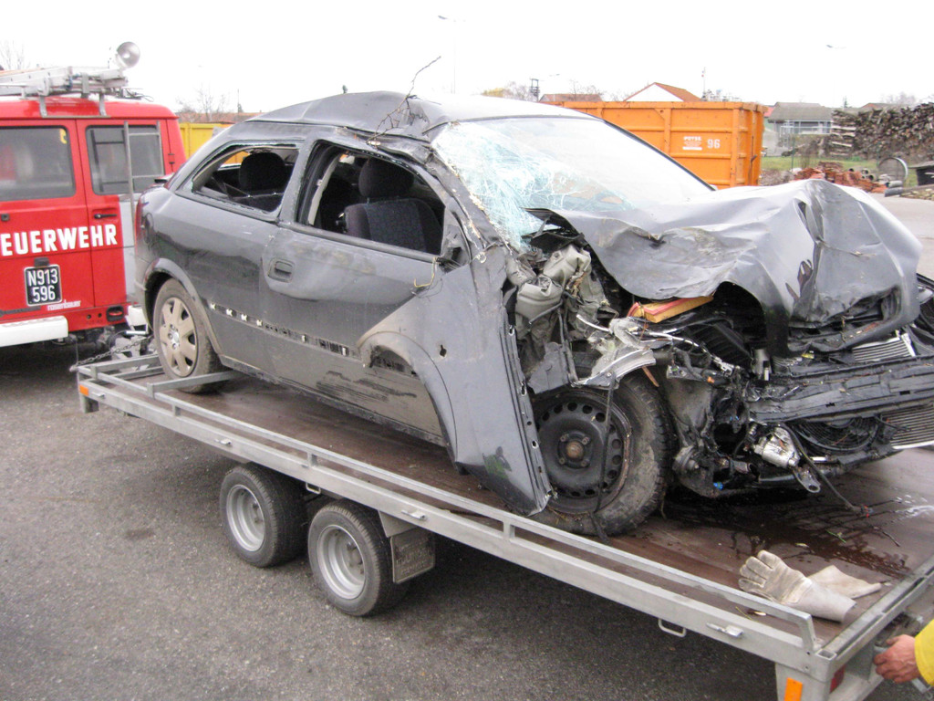 Fahrzeugbergung zwischen Prinzendorf und Steinberg – 2009-11-22