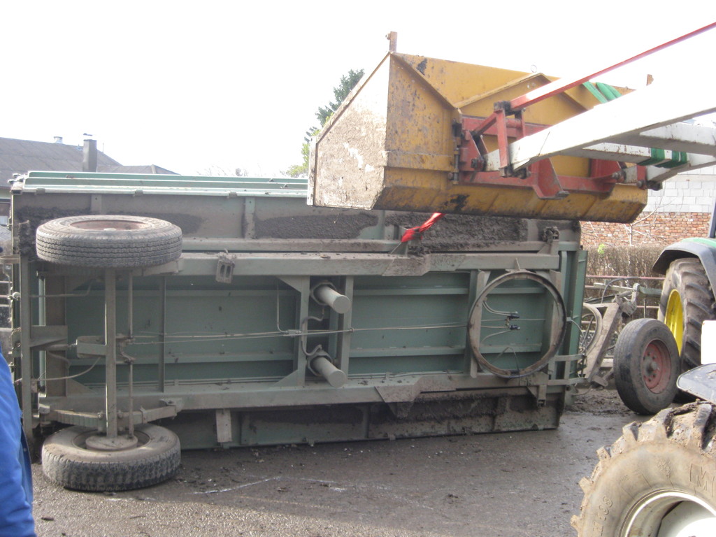 Traktor-Bergung – 2010-11-13