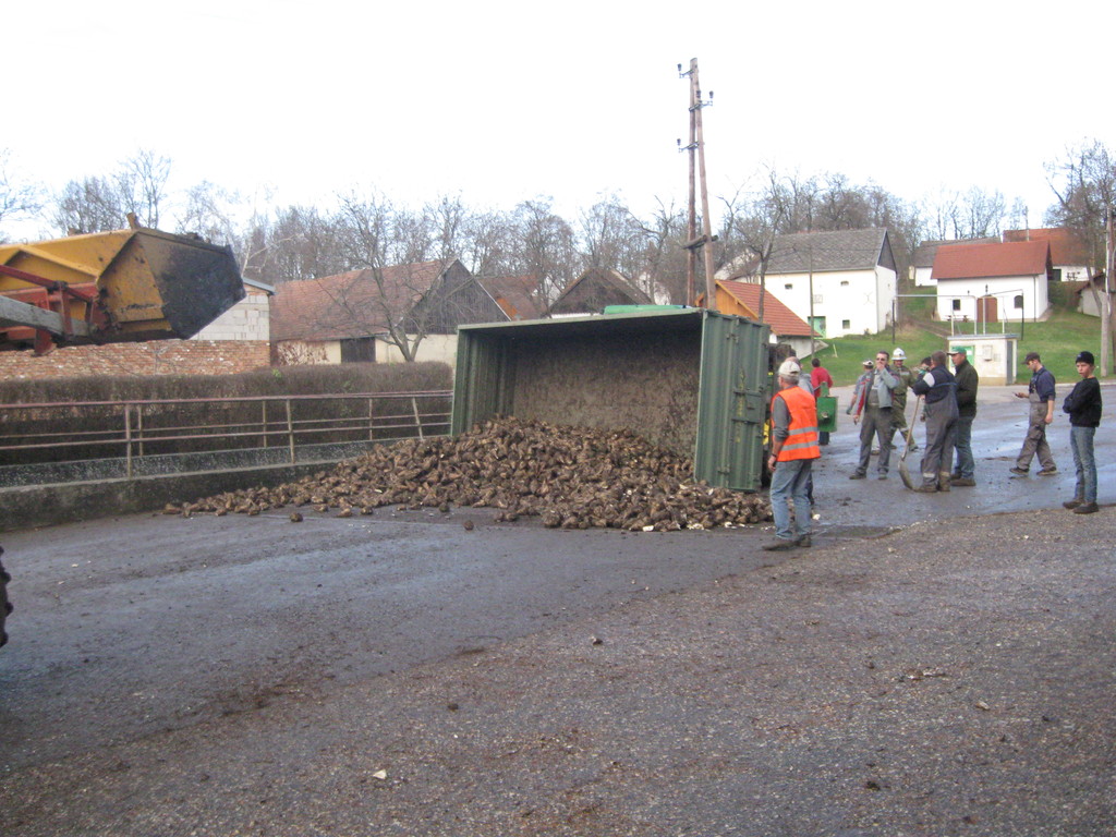 Traktor-Bergung – 2010-11-13