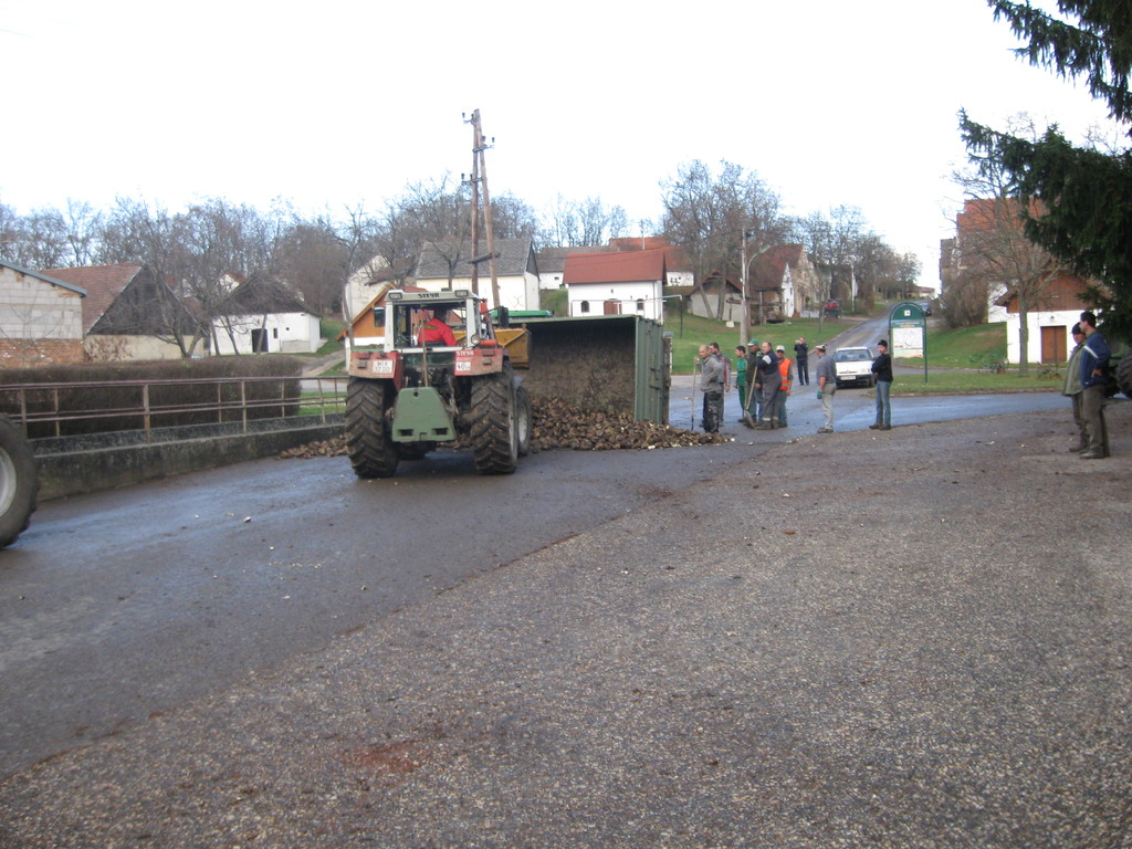 Traktor-Bergung – 2010-11-13