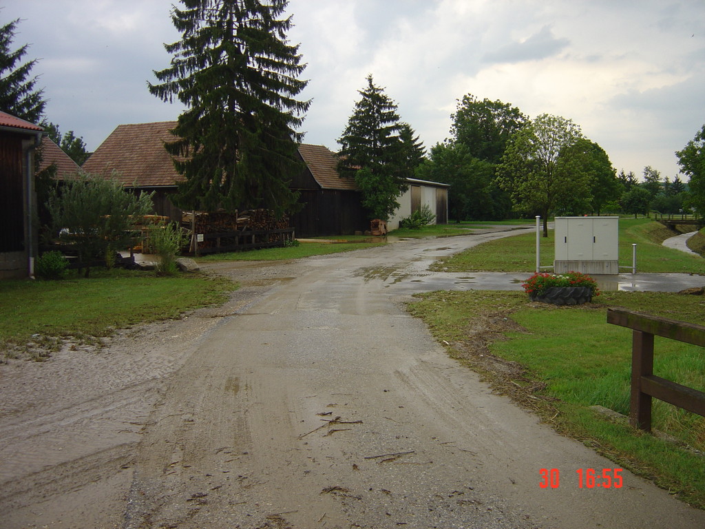 Unwettereinsatz vom 30.06.2011 in Bullendorf und Erdberg – 2011-06-30