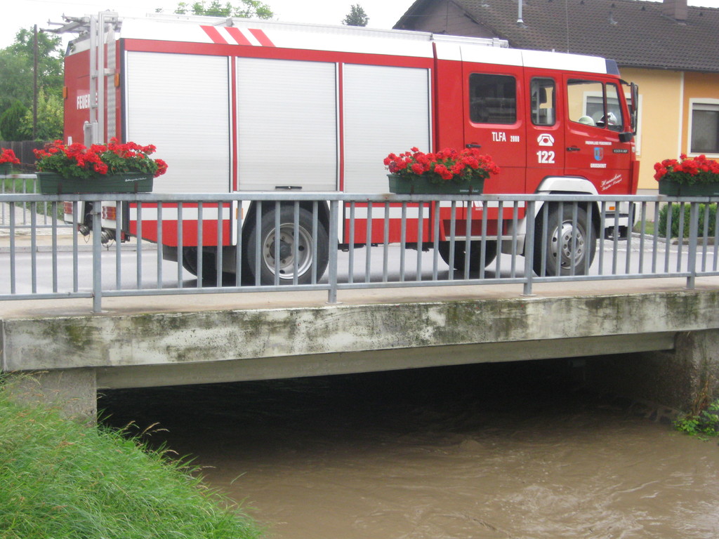 Unwettereinsatz vom 30.06.2011 in Bullendorf und Erdberg – 2011-06-30