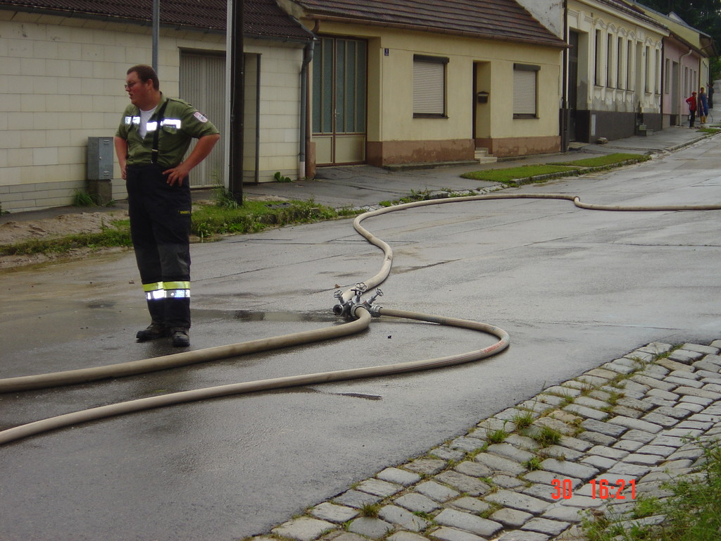 Unwettereinsatz vom 30.06.2011 in Bullendorf und Erdberg – 2011-06-30