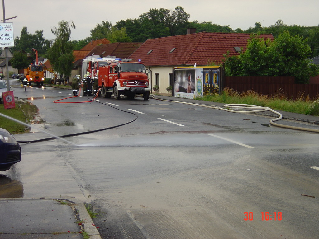 Unwettereinsatz vom 30.06.2011 in Bullendorf und Erdberg – 2011-06-30