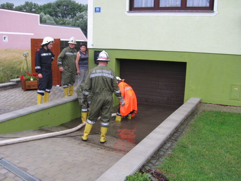 Unwettereinsatz vom 30.06.2011 in Bullendorf und Erdberg – 2011-06-30