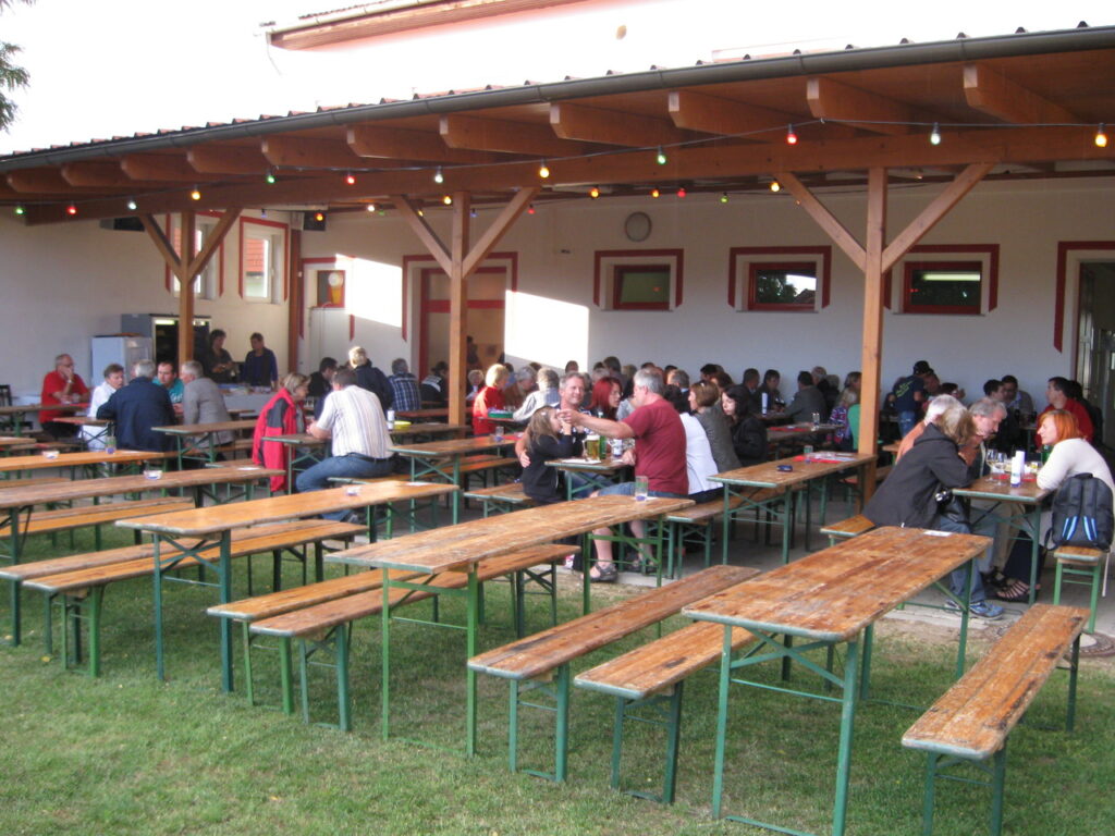 Heurigenbetrieb im FF Haus, 07. -
