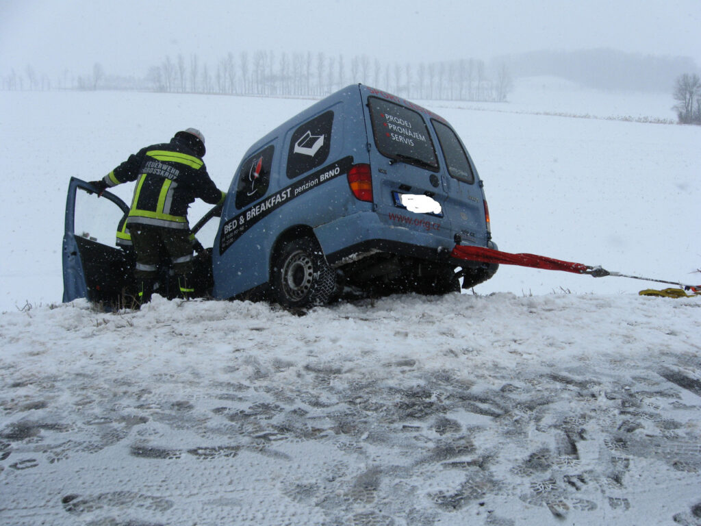 Verkehrsunfall 12.02.2013 – 2013-02-12