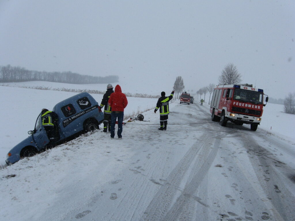 Verkehrsunfall 12.02.2013 – 2013-02-12
