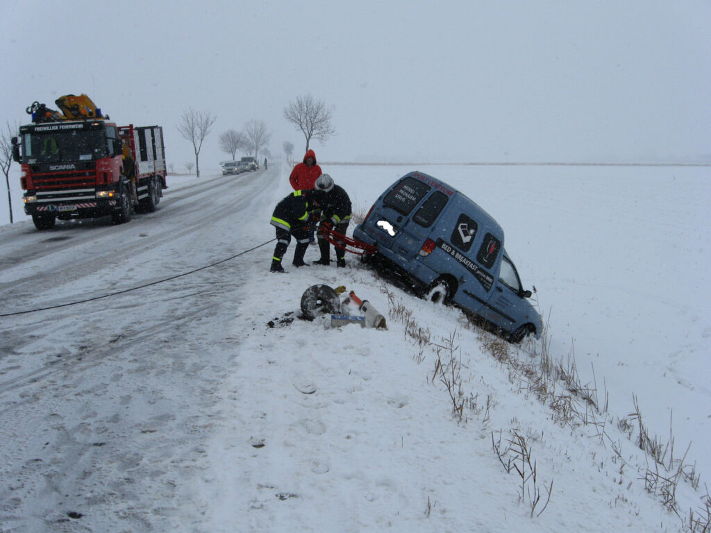Verkehrsunfall 12.02.2013 – 2013-02-12