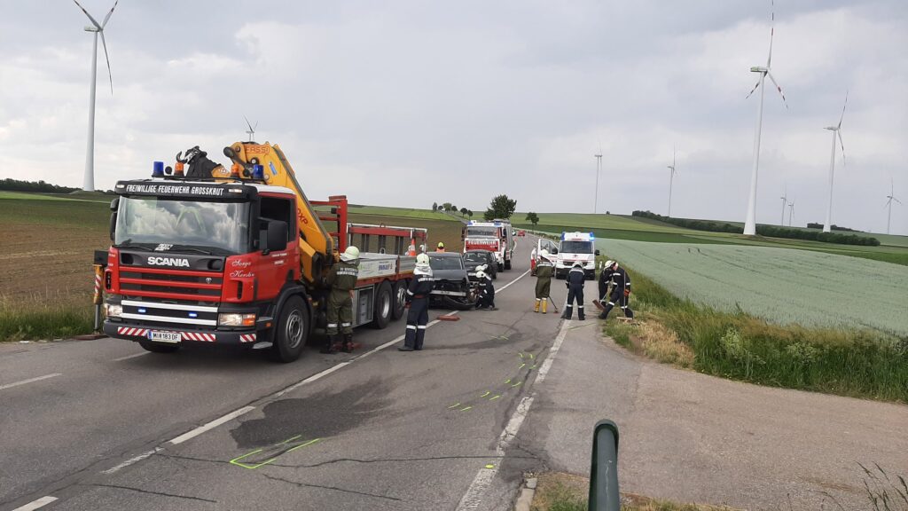 Verkehrsunfall mit Menschenrettung – 2021-06-11
