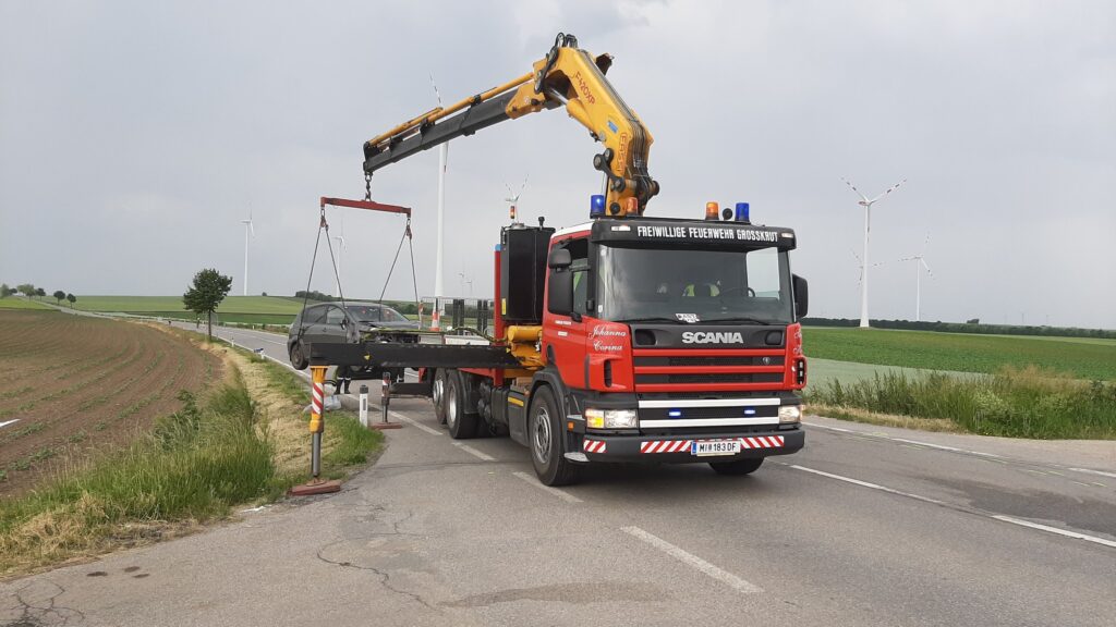 Verkehrsunfall mit Menschenrettung – 2021-06-11
