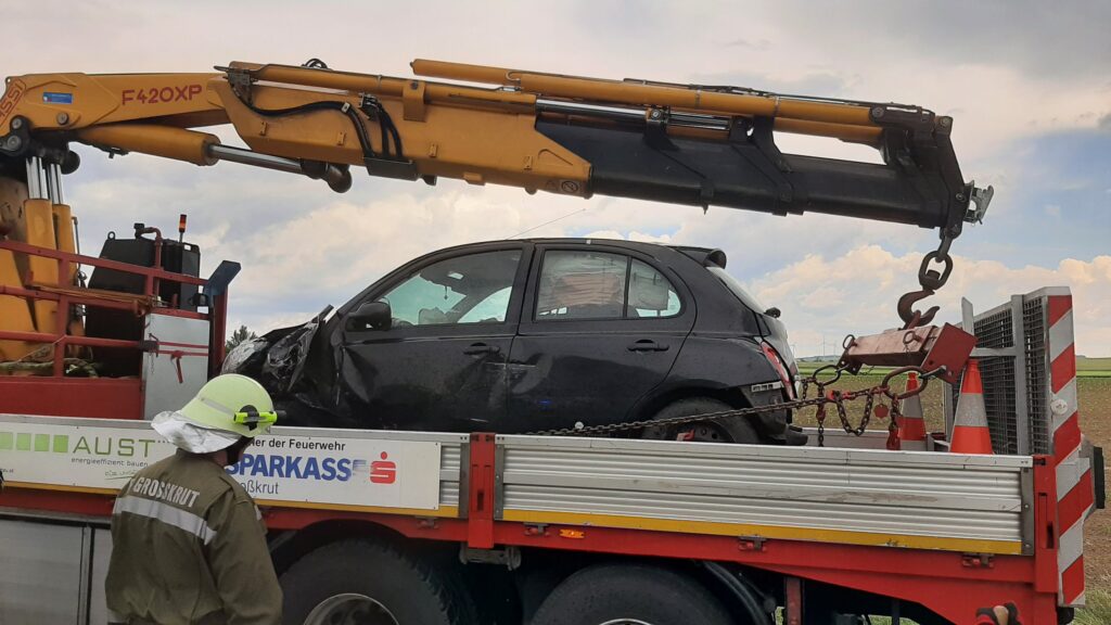 Verkehrsunfall mit Menschenrettung – 2021-06-11