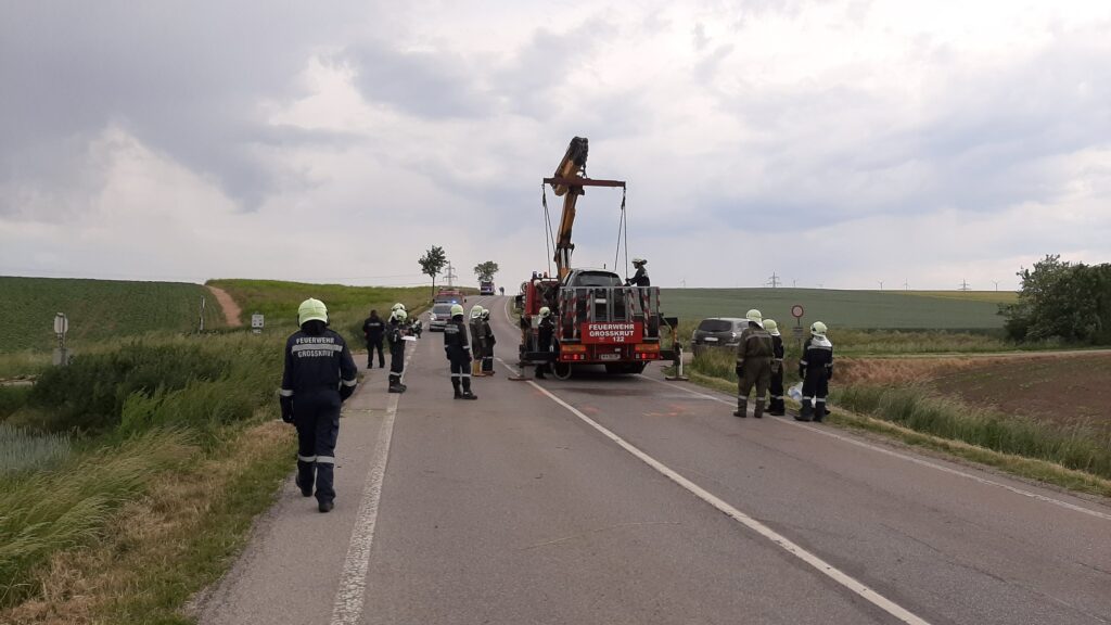 Verkehrsunfall mit Menschenrettung – 2021-06-11