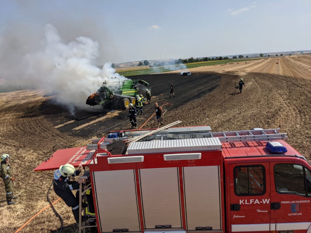 Brand einer Strohpresse – 2021-07-22