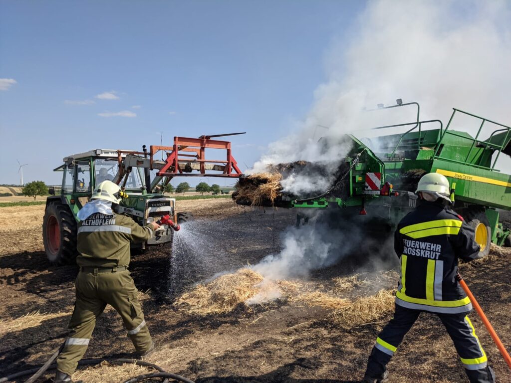 Brand einer Strohpresse – 2021-07-22