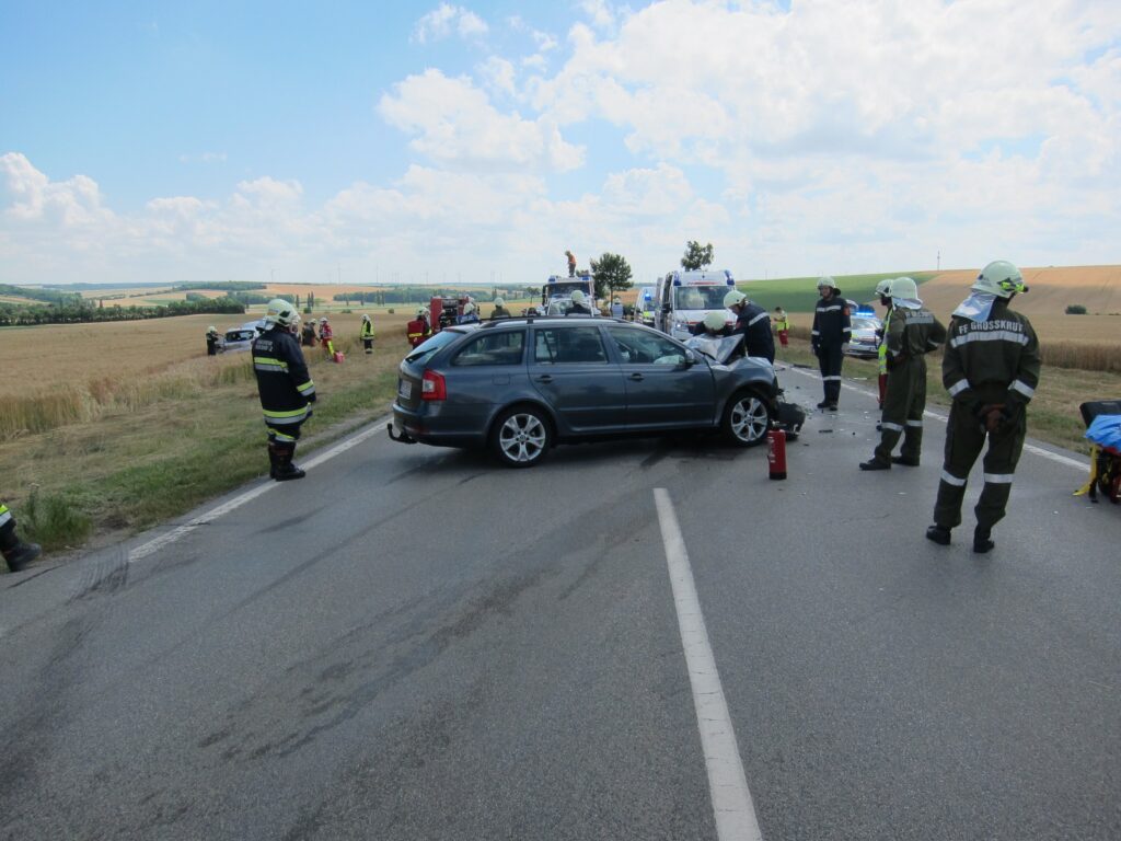 Verkehrsunfall mit Menschenrettung – 2021-07-03