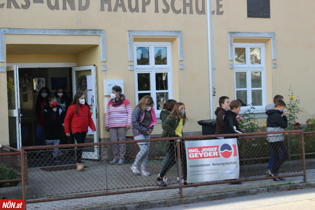 Übung in der Schule Großkrut