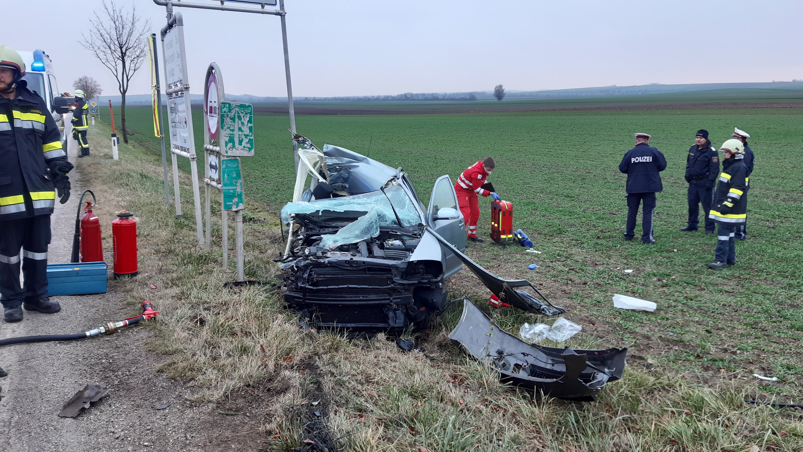 Verkehrsunfall mit Menschenrettung – 2021-11-21
