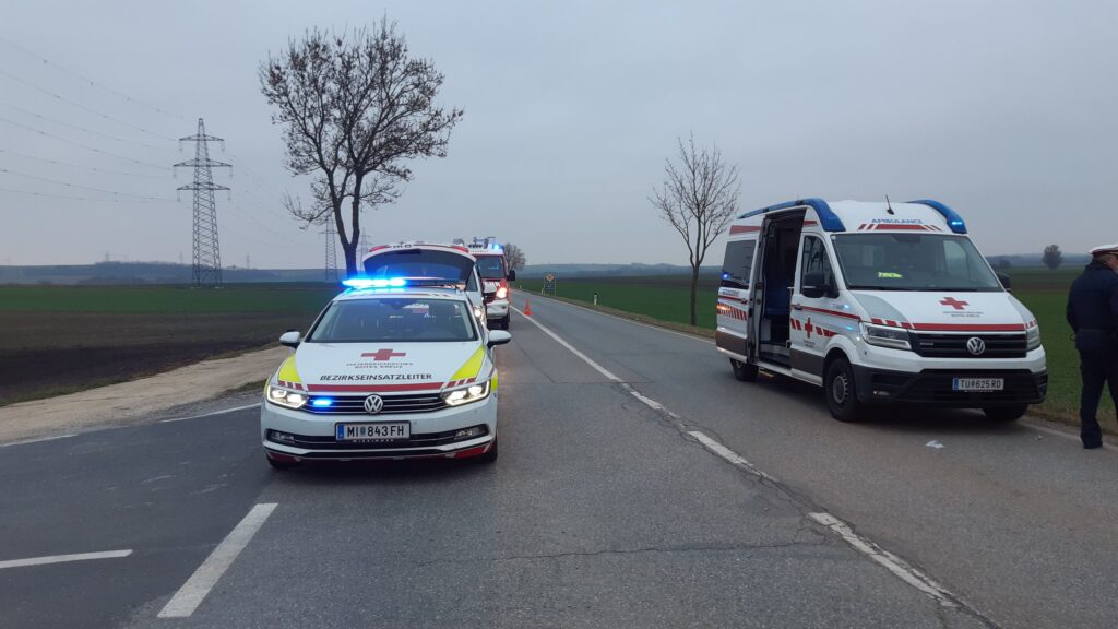 Verkehrsunfall mit Menschenrettung – 2021-11-21