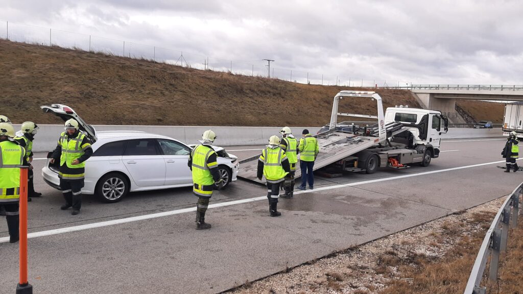 Verkehrsunfall A5 RiFb. Brünn – 2022-01-28