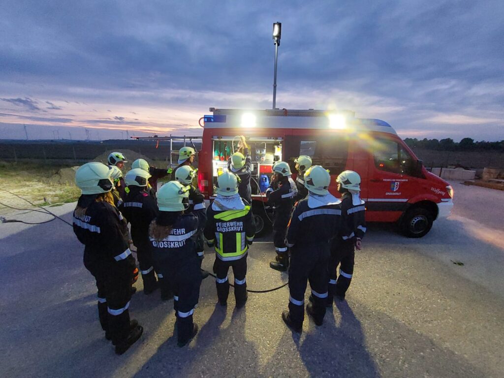 Löschübung Fahrzeugbrand