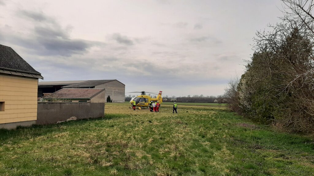 Verkehrsunfall mit eingekl. Person – 2023-03-24