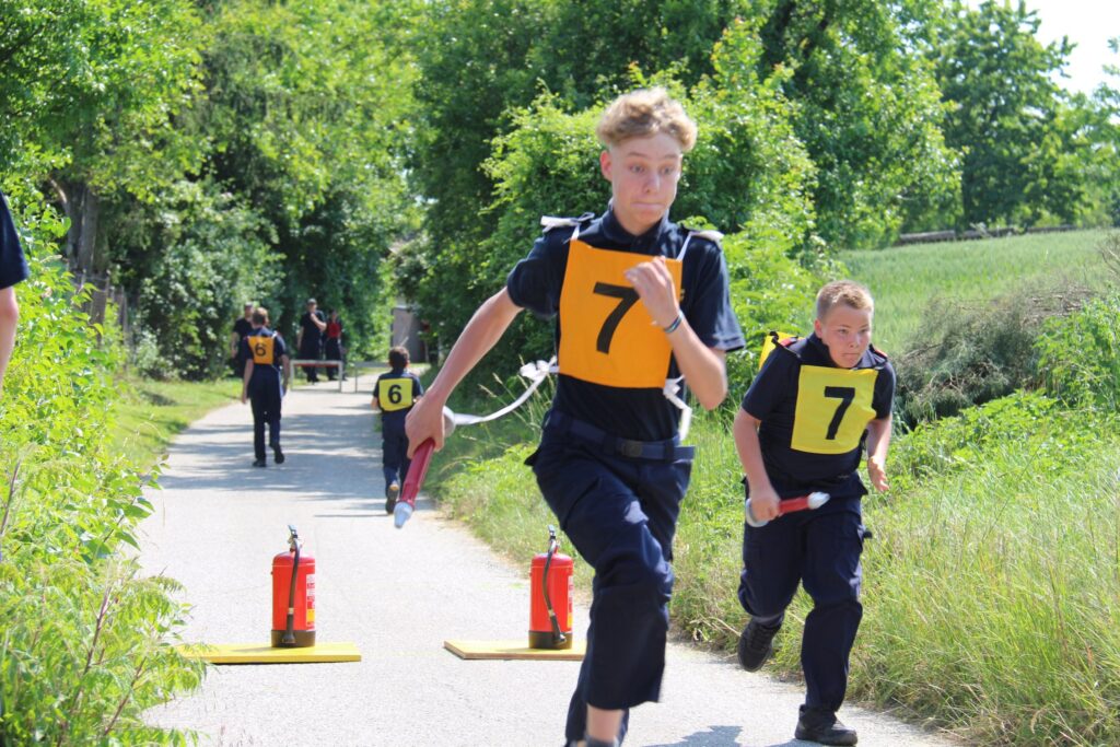 Pokal für die Feuerwehrjugend Großkrut, Pyhra