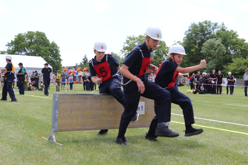 Pokal für die Feuerwehrjugend Großkrut, Pyhra
