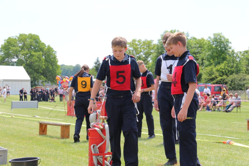 Pokal für die Feuerwehrjugend Großkrut, Pyhra