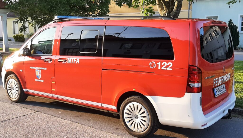 Das neue Mannschaftstransportfahrzeug ist nun endlich da: