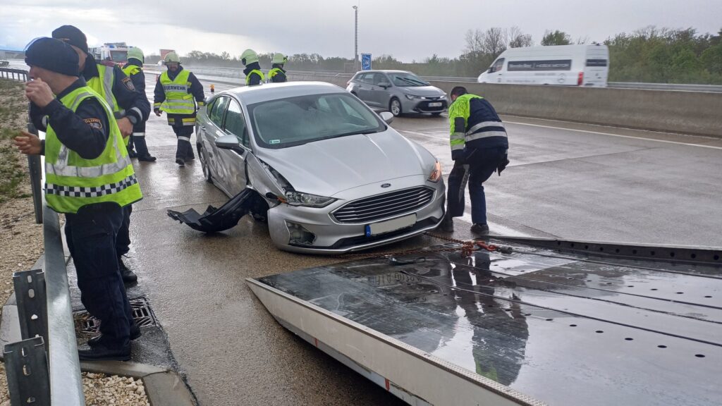 Verkehrsunfall mit mehreren Fahrzeugen A5 – 2024-04-20