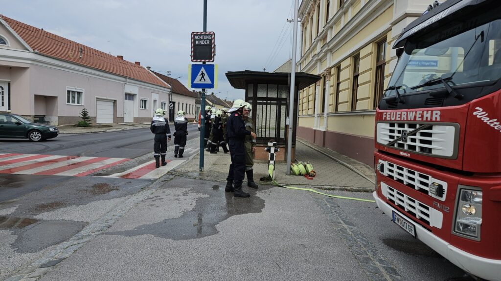 Übung in der Schule Hausbrunn
