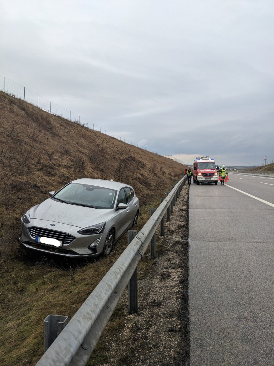 T1 – Fahrzeugbergung A5, RiFb. Wien