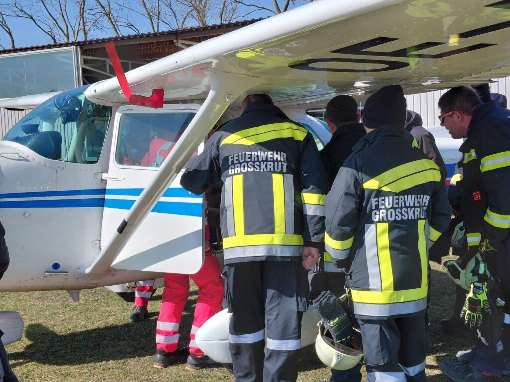 Schulung + Übung am Flugplatz LOAR Altlichtenwarth
