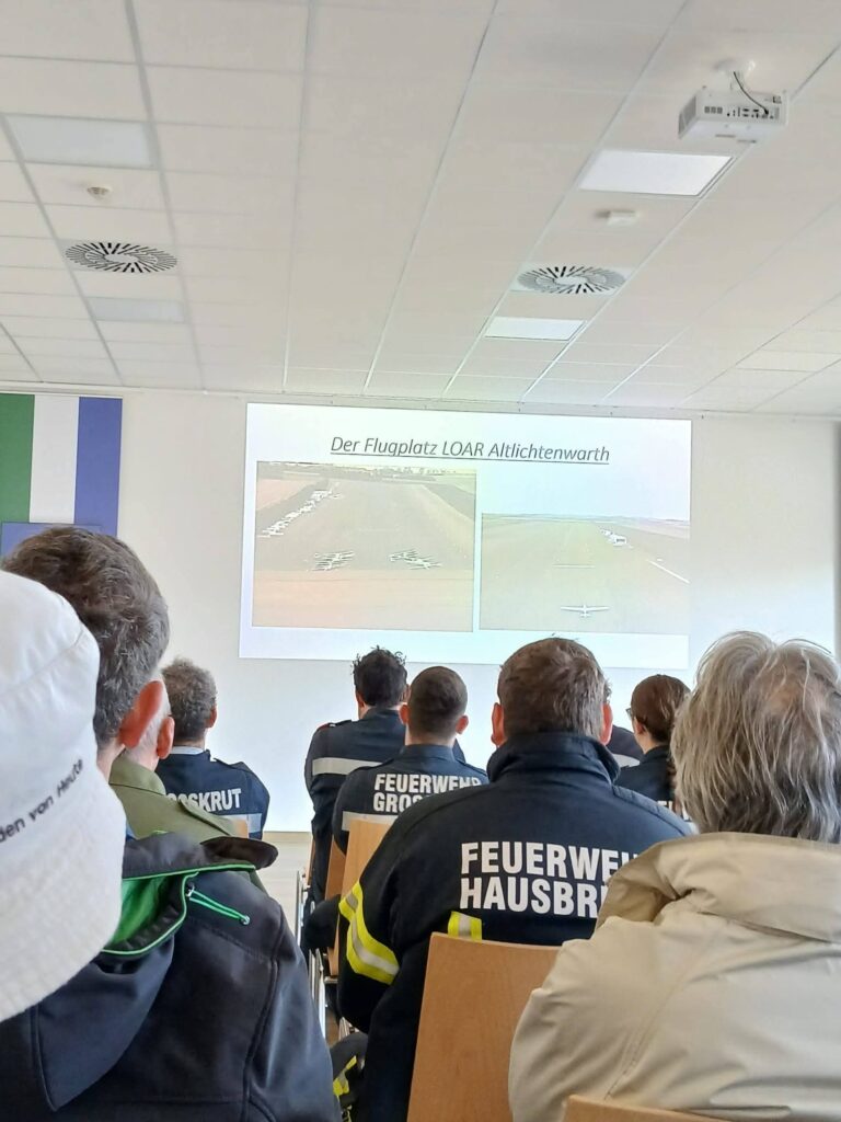 Schulung + Übung am Flugplatz LOAR Altlichtenwarth