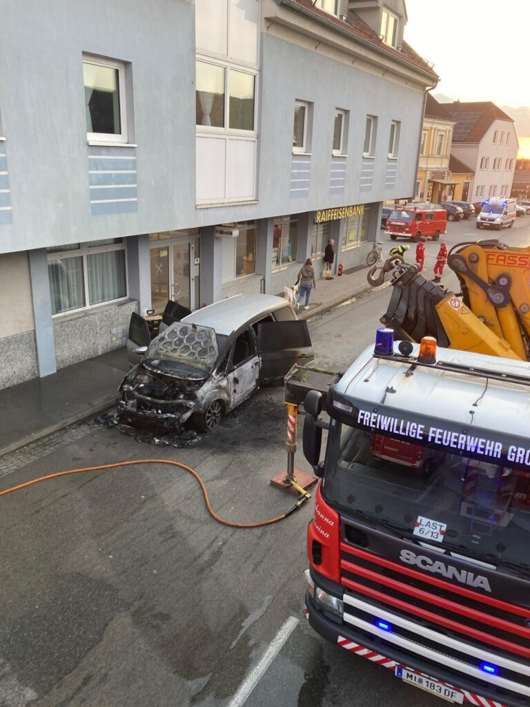 Fahrzeugbrand PKW – 2026-04-17
